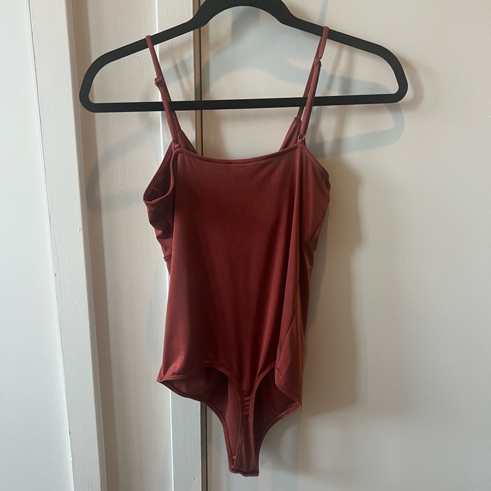 Express Rust Bodysuit - Picture 3 of 4